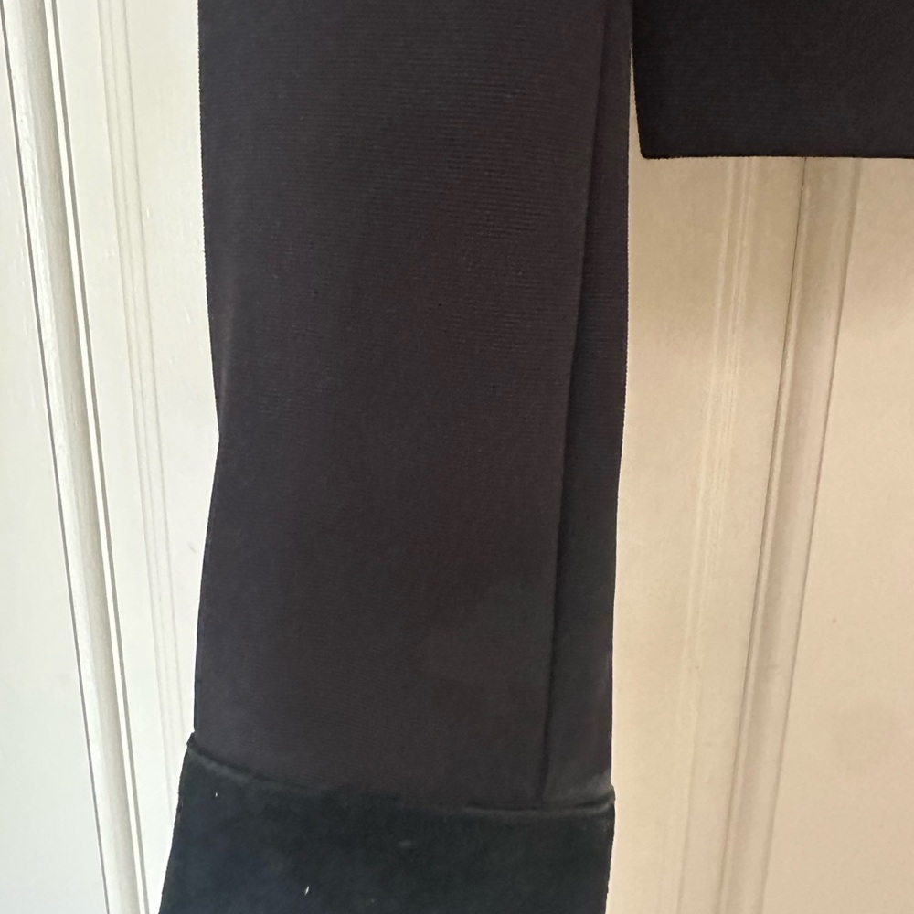Cache black leather jacket with stretch sleeves - Picture 6 of 8